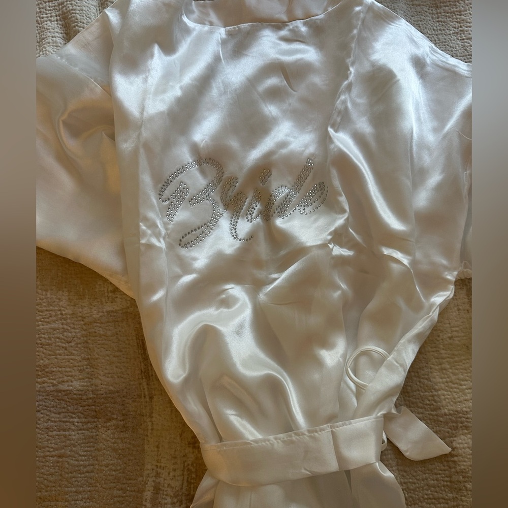 White Satin Bride Robe with Rhinestone Detail - Picture 4 of 4